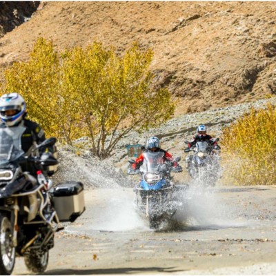 See Mount Everest from a Motorcycle! - HAULBIKES